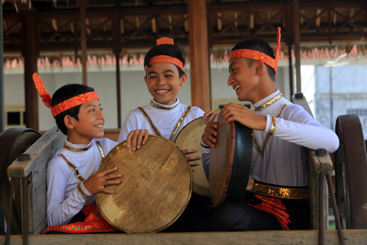 Tari Saman dan Ratoh Jaroe, Dua Tarian Memukau Aceh yang Mendunia