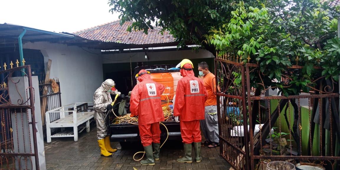 PMI Tangerang Fokus Lakukan Penyemprotan Disinfektan Di Sejumlah Wilayah Tangerang