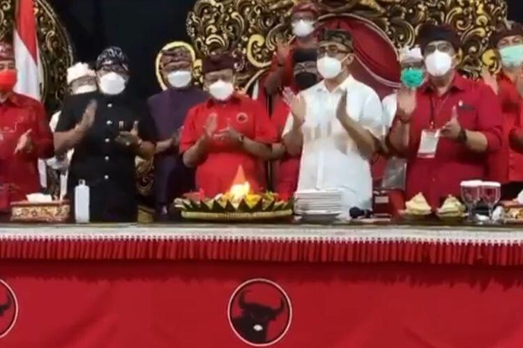 Viral Acara PDI-P Bali Buka Masker Tiup Lilin dan Suap-suapan Sendok yang Sama