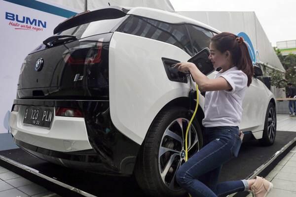 Opini Ane Mengenai Kendaraan Listrik Yang Sebentar Lagi Memenuhi Negara Kita Gan Sis