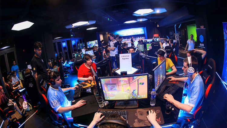 Asah Skill Gaming-mu dengan HP Pavilion Gaming dan Be Like Pro!