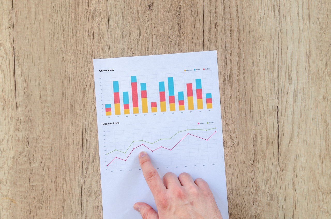 Investasi Itu Menabung, Bukan Pekerjaan, Apalagi Judi