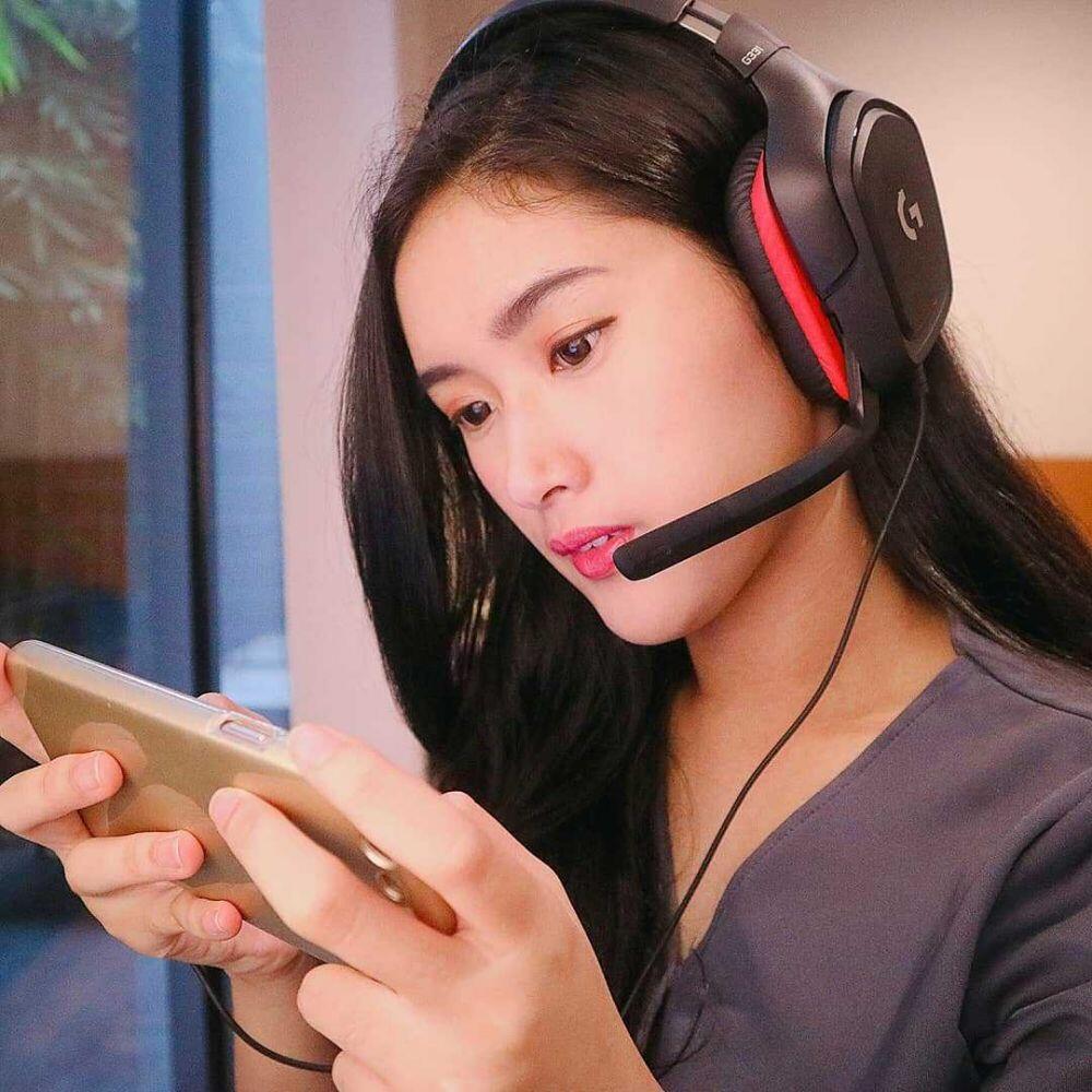 10 Potret Manis Cindy Monika, Gamer Cantik yang Jadi Miss Indonesia