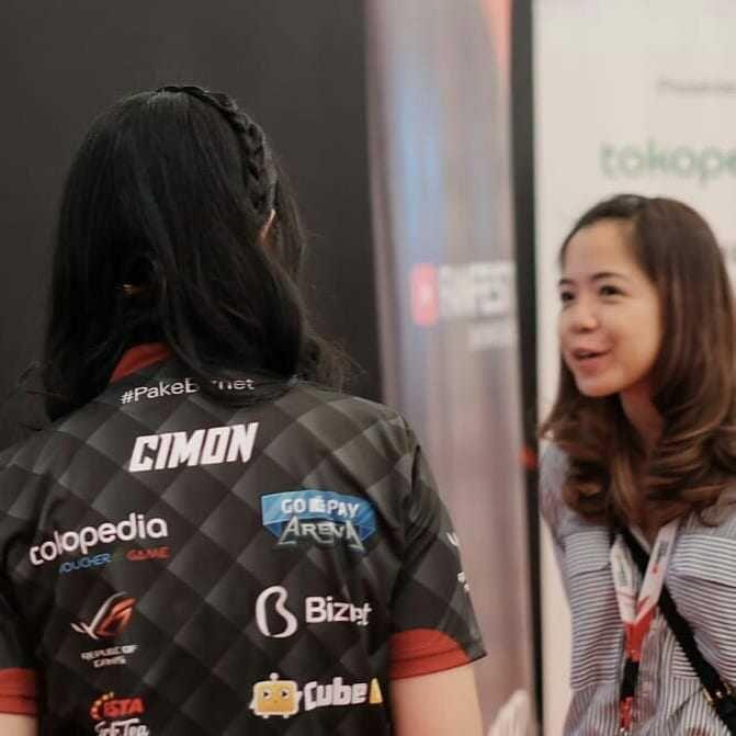 10 Potret Manis Cindy Monika, Gamer Cantik yang Jadi Miss Indonesia