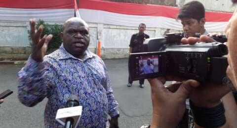 Singgung Suku Jawa, PPMK Sore Ini Laporkan Natalius Pigai ke Bareskrim