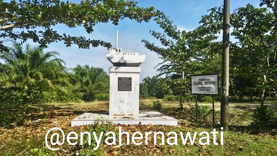 &#91;Coc Reg. Aceh&#93; Tugu Topi Johan Pahlawan, di Meulaboh, Aceh Barat
