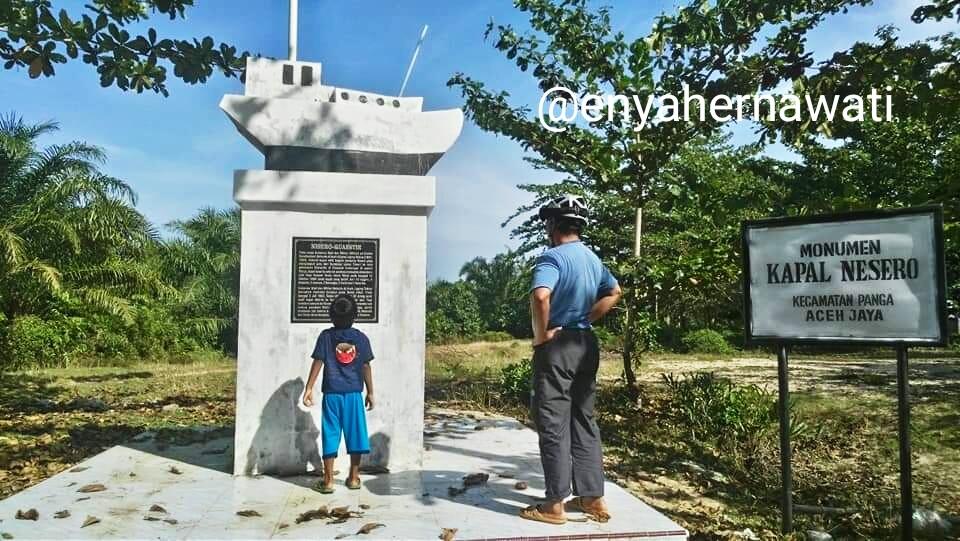 &#91;Coc Reg. Aceh&#93; Tugu Topi Johan Pahlawan, di Meulaboh, Aceh Barat