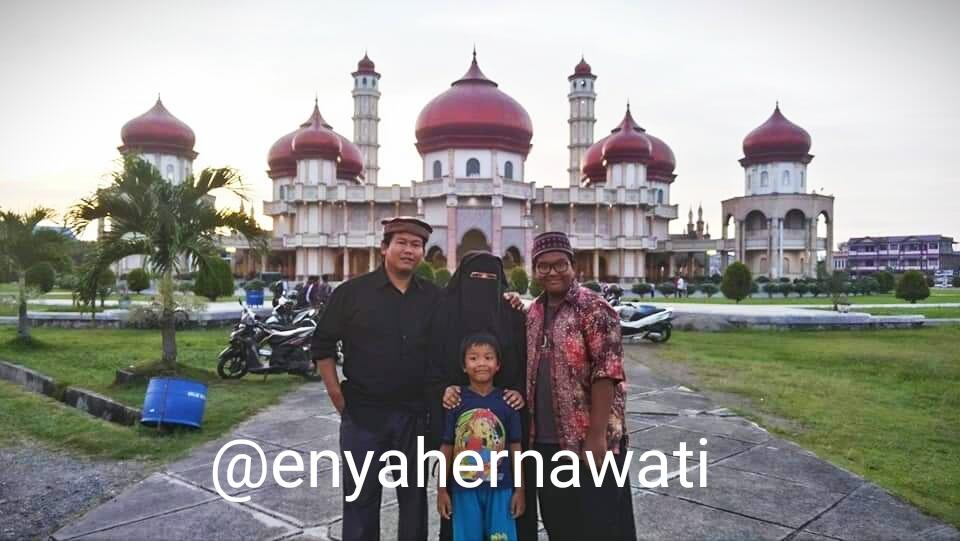 &#91;Coc Reg. Aceh&#93; Tugu Topi Johan Pahlawan, di Meulaboh, Aceh Barat