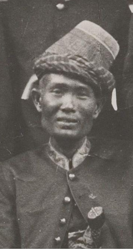 &#91;Coc Reg. Aceh&#93; Tugu Topi Johan Pahlawan, di Meulaboh, Aceh Barat