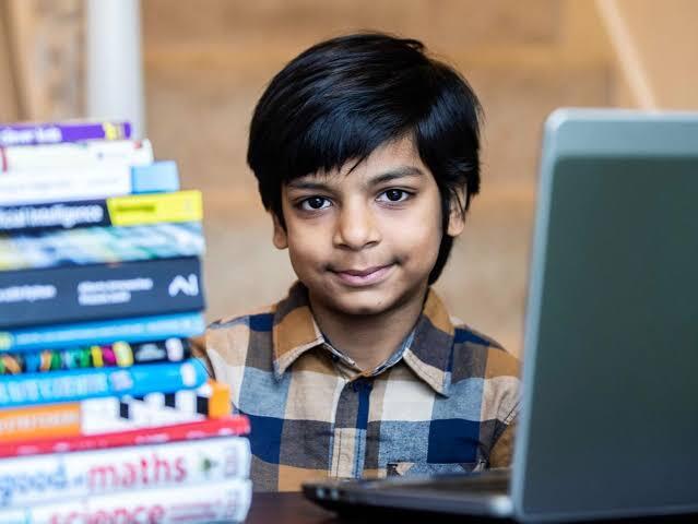 Kautilya Katariya Bocah 6 Tahun Kelahiran India, Menjadi Programmer Termuda Dunia 