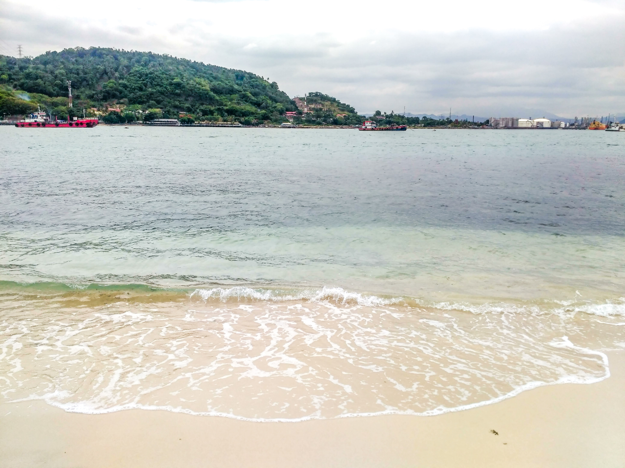Merak Kecil, Pulau Kecil yang Pantainya Bersih