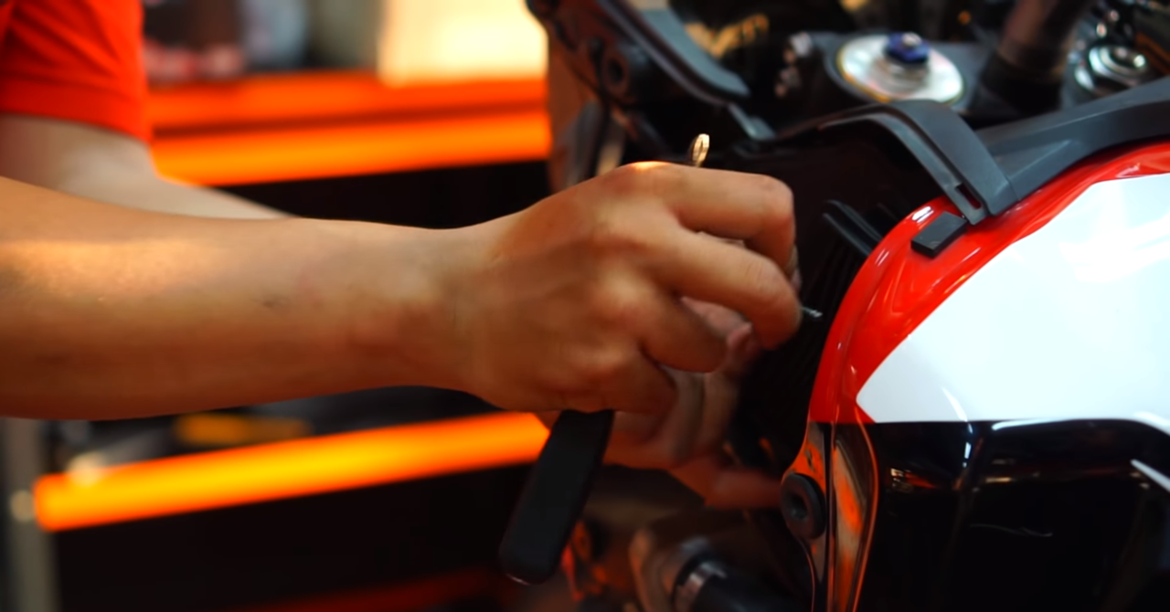 Tips Touring Motor Aman Dan Nyaman
