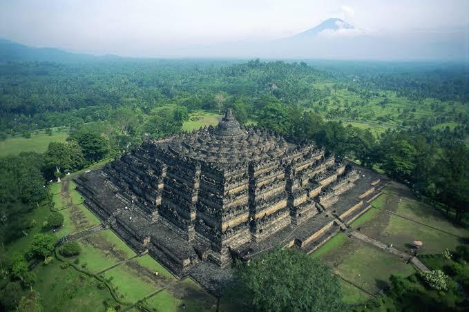 Sultan Sambut Positif Ide Menag Gus Yaqut Jadikan Borobudur Rumah Ibadah Umat Buddha