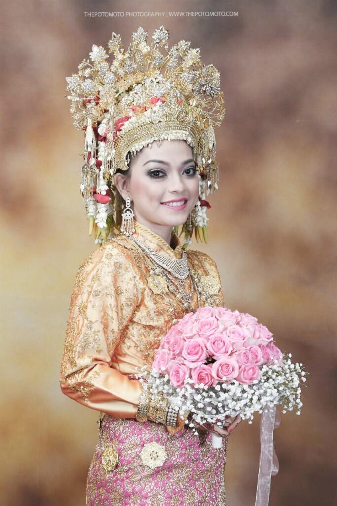 &#91;COC.Reg. Aceh&#93; Pakaian Adat Pernikahan Berkilauan Mirip Sultan