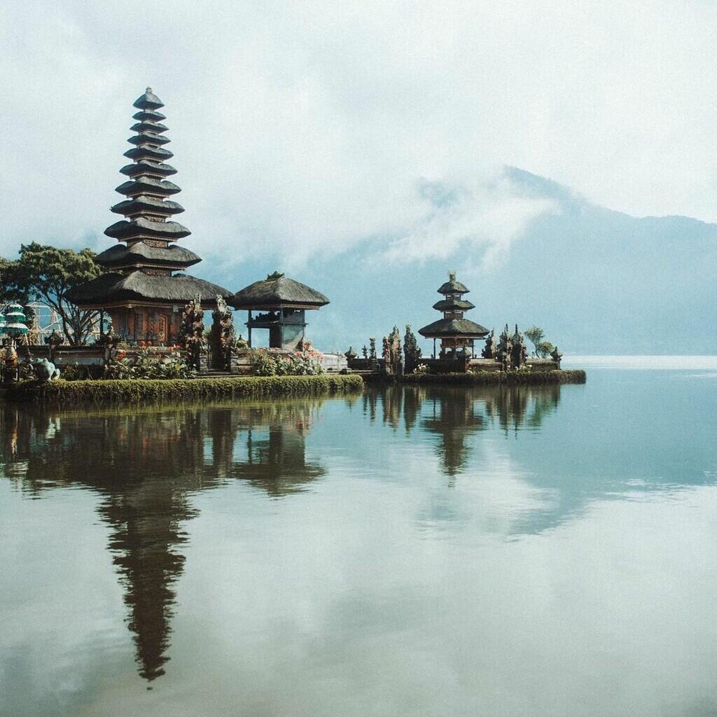 7 destinasi pura di Bali yang harus masuk daftar tujuan liburan ketika di Bali