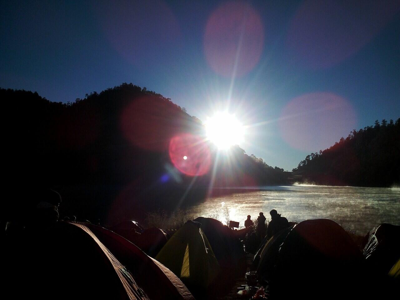 Ranu Kumbolo, destinasi wisata pendakian yang mudah dikunjungi