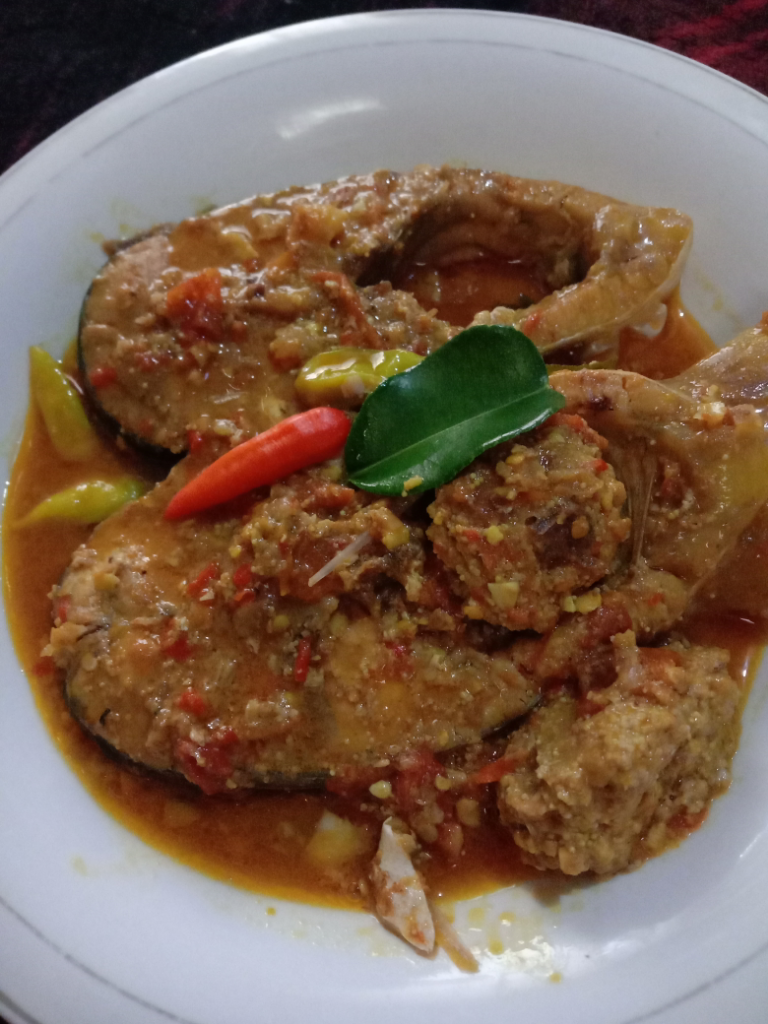 Patin Kuah Asam untuk Suami Tercinta