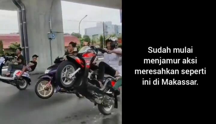 Bikin Geram, Aksi Remaja Naik Motor Ugal-ugalan di Jalan Raya Meresahkan Masyarakat! 