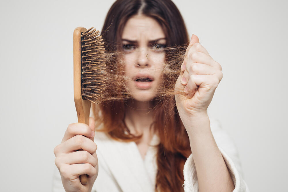 Inilah Alasannya Kenapa Orang Yang Stress Rambutnya Rontok Dan Cara Mengatasinya