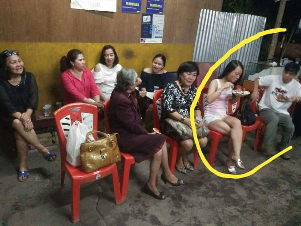 Dikira Restoran, Orang-orang Ini Makan di Rumah Orang hingga Hajatan