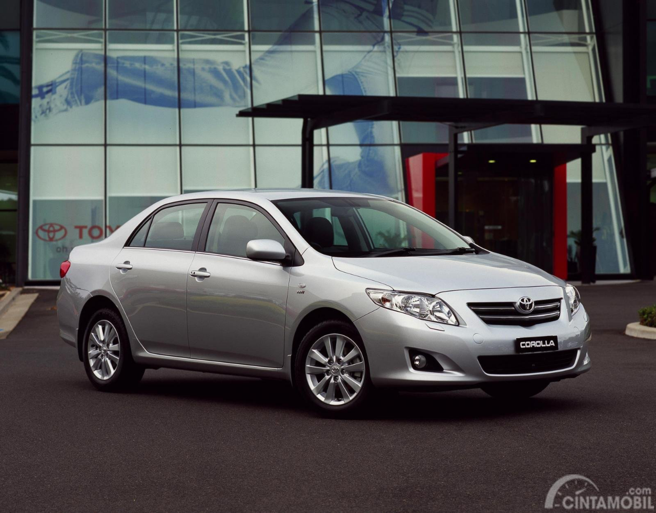 Tips Merawat Kaca Film Toyota Corolla Altis Biar Performa Semakin Manis Memesona