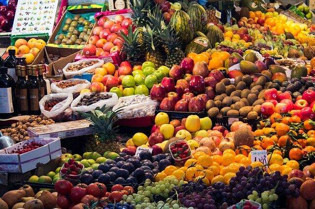 Menghadapi Bosan Pas Nunggu Emak Belanja di Pasar
