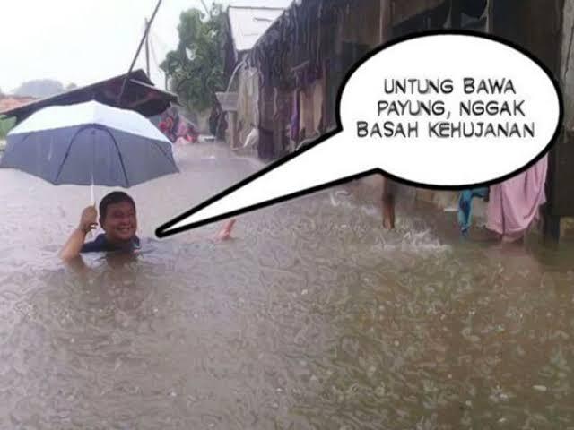 Banjir Rawajati Belum Surut, Basarnas DKI: Tinggi Air Naik hingga 30 Cm