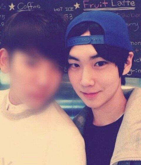 Shinwon 'PENTAGON' Ternyata Pegawai Part-Time Populer di Store BWCW EXO!