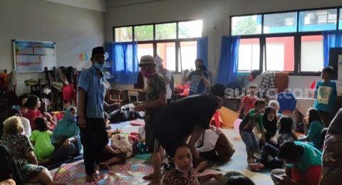 Nasib Korban Banjir di Kebon Pala, Berjubel di Pengungsian saat Corona