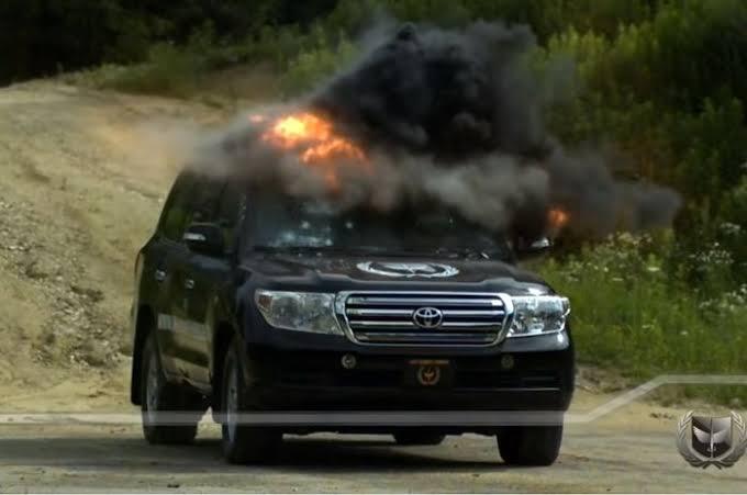 Tidak Dikasih Ampun ! Begini Proses Pengetesan Mobil Anti Peluru