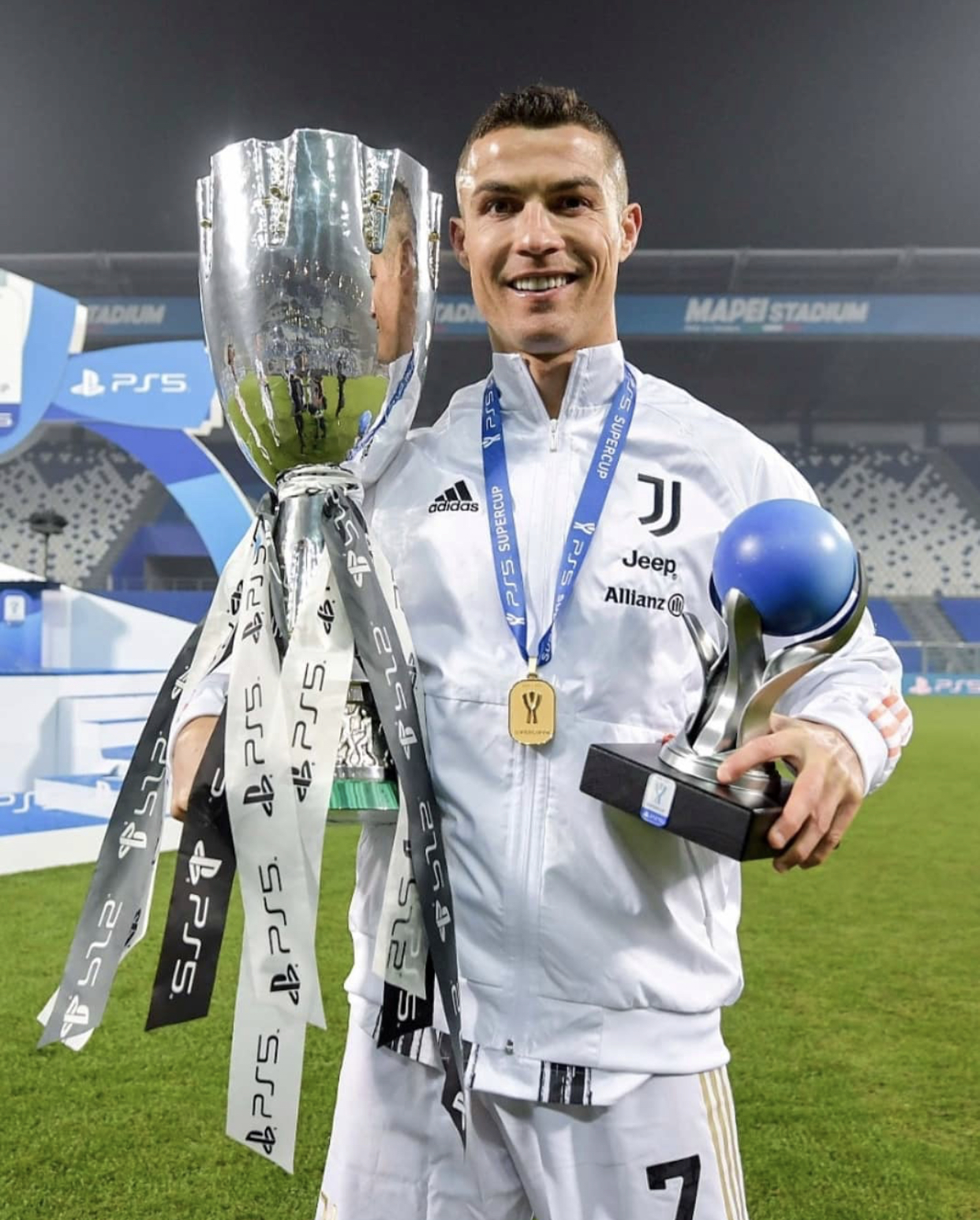 Masuk Final Coppa Italia, Ronaldo Siap Tambah Koleksi Juara Jadi 34!