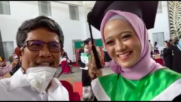 Cerita Ayu, Mahasiswi Hindu yang Berhijab 5 Tahun Selama Kuliah