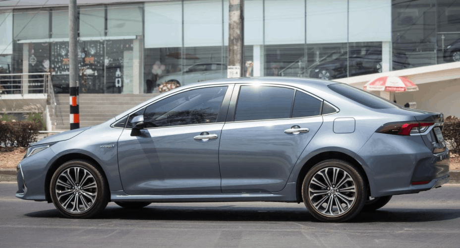 Toyota Corolla Altis! Sebelum Punya Mobilnya, Ketahui Dulu Tips Merawatnya!