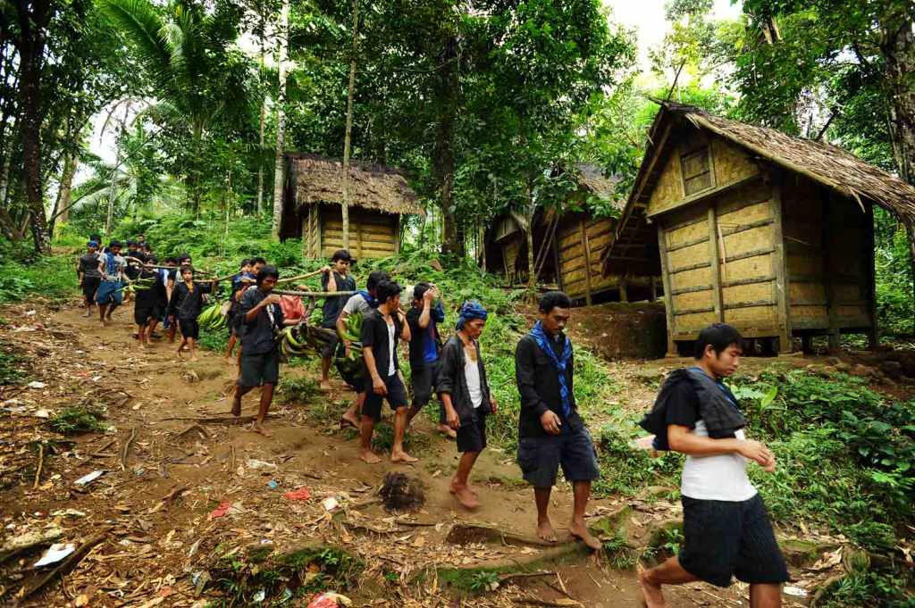 &quot;Membunuh Tanpa Menyentuh&quot;, 5 Suku Yang Paling Ditakuti Di Indonesia 