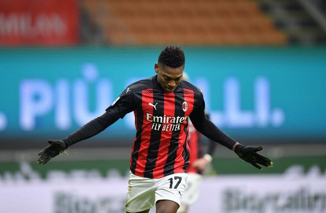 7 Pemain ini Pernah Dibilang “The Next Cristiano Ronaldo”, Taunya…