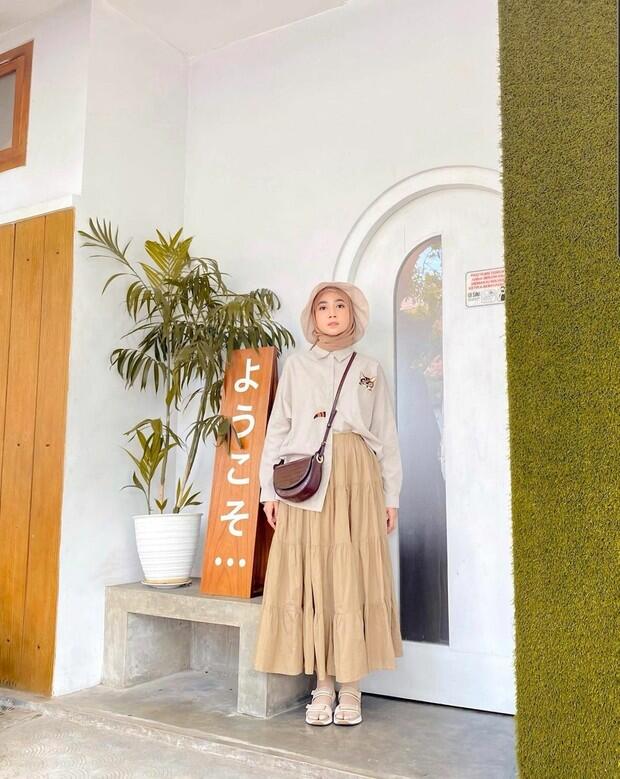 Tips Berpakaian Anti Gerah Buat Kamu Yang Berhijab. OOTD MUSIM PANAS.