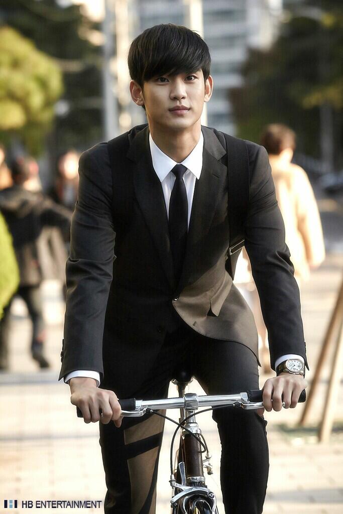 Selamat Ulang Tahun! Ini 5 Karakter Ikonik yang Diperankan Kim Soo Hyun!