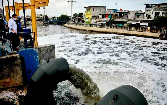 Pompa-pompa Anies Bikin Warga DKI Tidur Lelap, Netizen: Alhamdulillah, Bebas Banjir