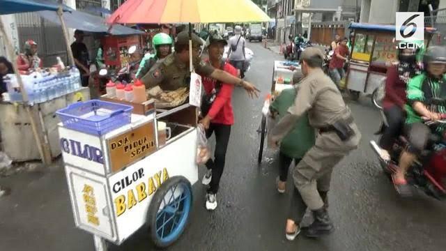 Pedagang Kaki Lima Dan Satpol PP, Tom And Jerry Dalam Dunia Nyata