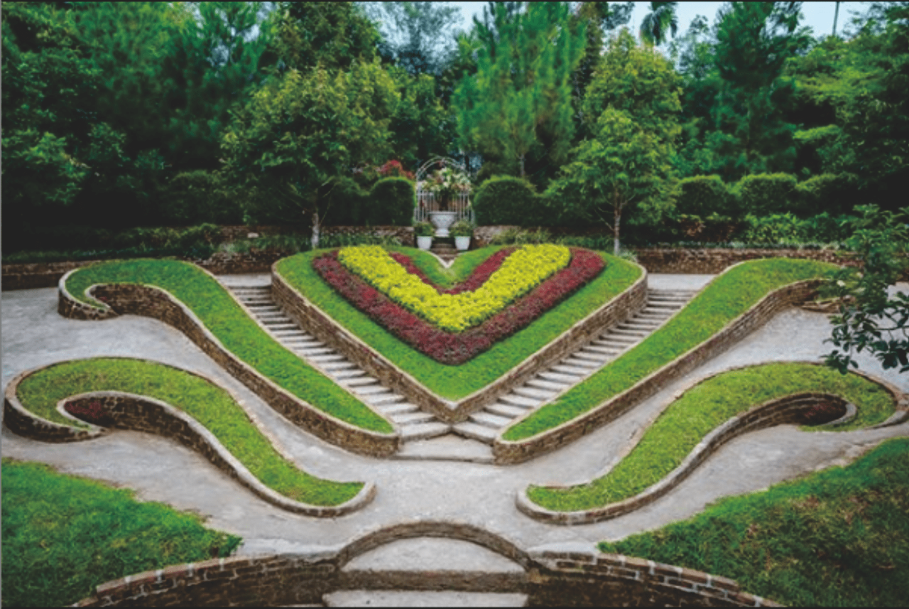 The Le Hu Garden! Spot Wisata Imlek Romantis Di Kota Medan, Sumatera Utara!