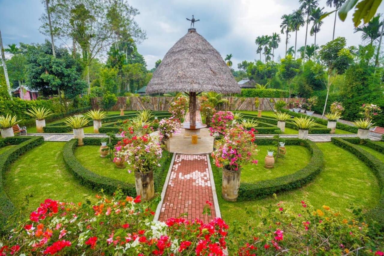 The Le Hu Garden! Spot Wisata Imlek Romantis Di Kota Medan, Sumatera Utara!