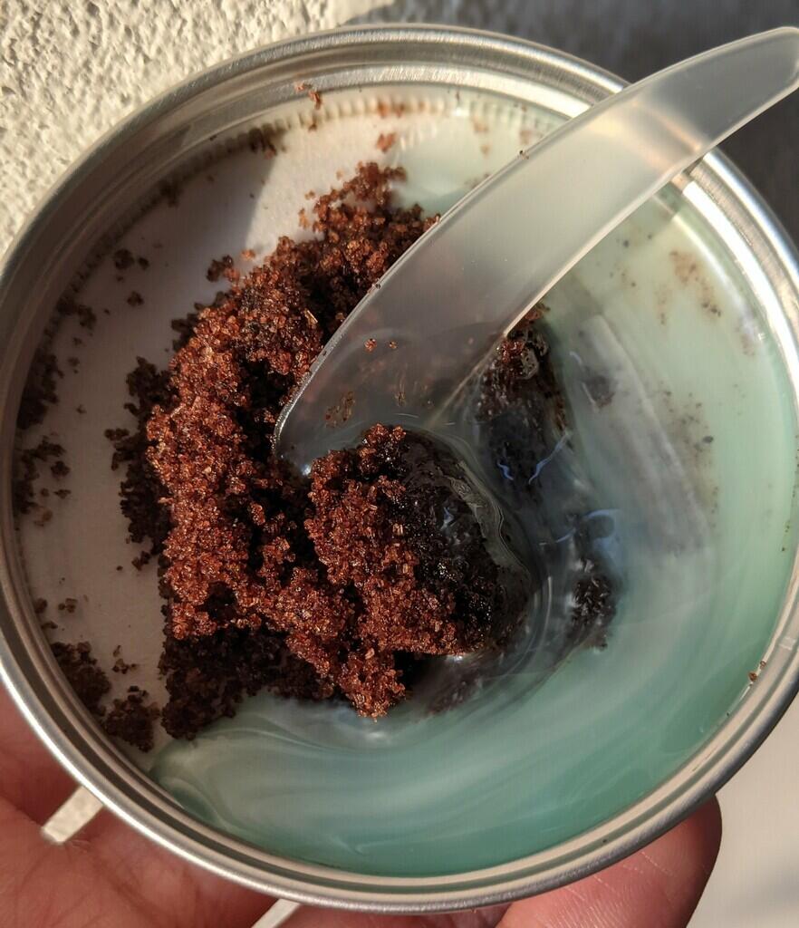 Bubuk Kopi dan UV Cream Ala Ane Untuk Yang Sering Aktifitas Diluar Rumah