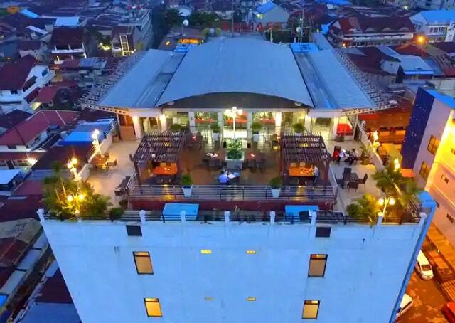 5 Hotel Dengan Roof Top Terbuka Nan Romantis di Pontianak