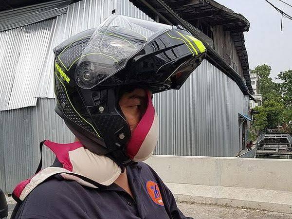 Model Masker Ini Lain Dari Yang Lain, Berani Mencoba?