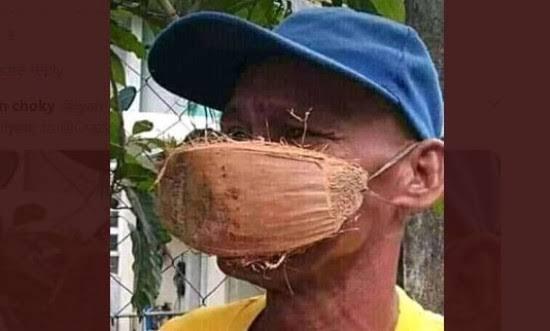 Model Masker Ini Lain Dari Yang Lain, Berani Mencoba?