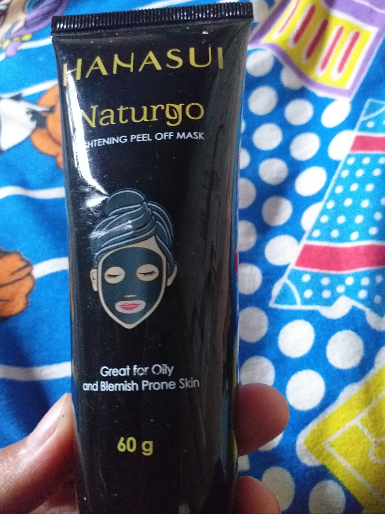 Komedo Terangkat dengan Memakai Hanasui Naturgo Black Mask Kemasan Tube