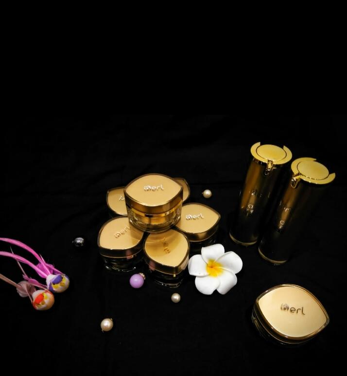 Wajah Lebih Cerah Dan Glowing dengan Serangkaian Produk dari B Erl Cosmetics