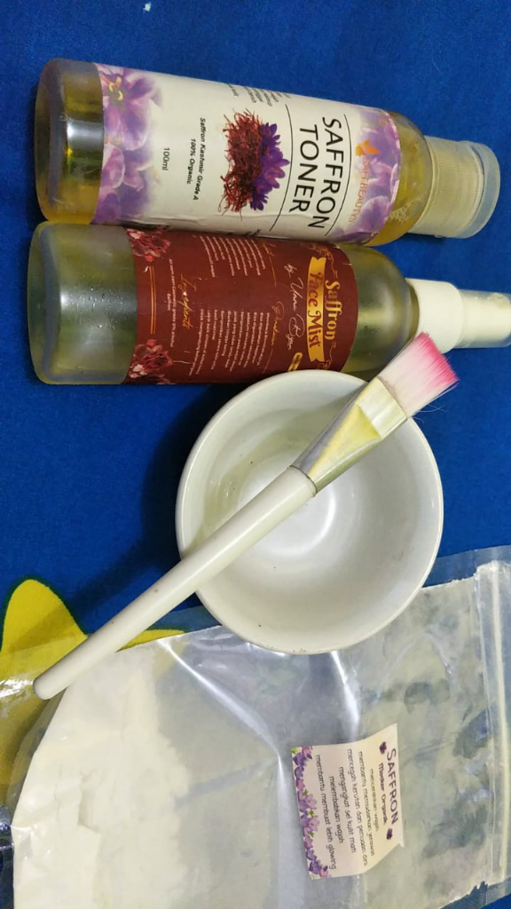 Perawatan Wajahku Dengan Produk Bunga Saffron