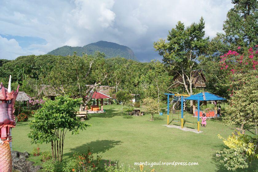 Taman Bukit Bougenville, Nikmati Waktu Indah Dan Romantis Bersama Pasangan Disini