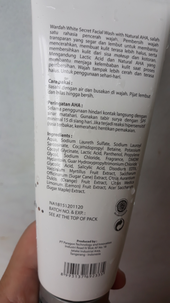 Merawat Wajah Dengan Wardah White Secret dan Masker Madu Alami
